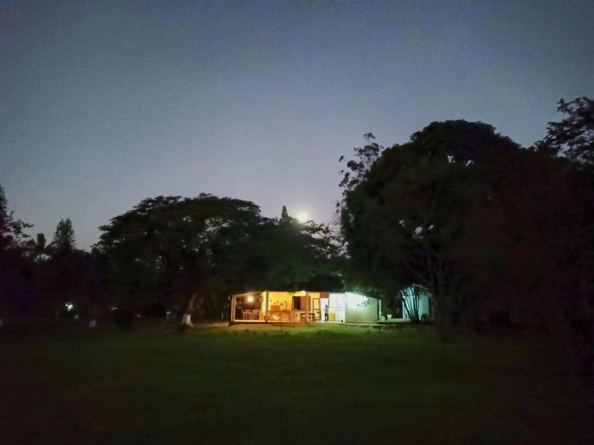 Ecoisa De Chacara - Casa De Vidro, Casa De Campo Morretes Bagian luar foto